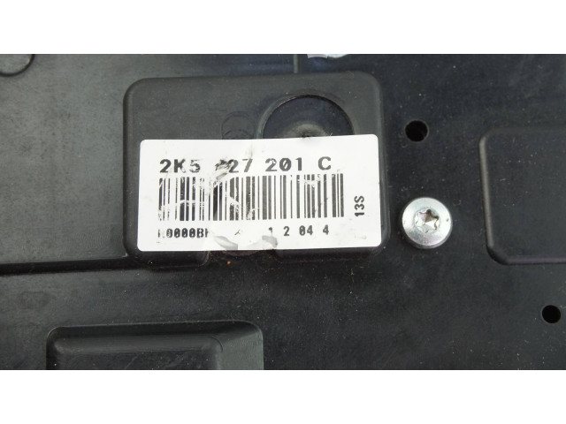 Zámek zadních dveří 2K5827201C Volkswagen Caddy 2013