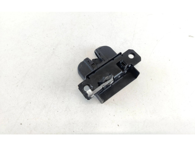 Zámek zadních dveří 2K0827505L Volkswagen Caddy 2014