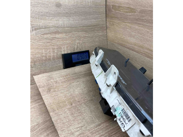 Přístrojová deska Nissan Sunny 1991 15A04E4, 75R01