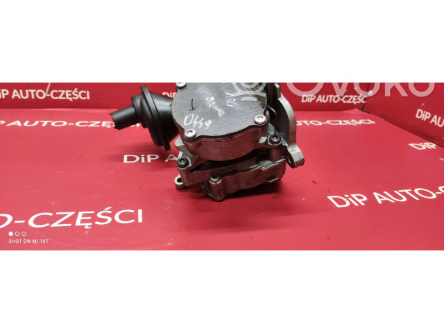 Масляный насос 059115103N Audi A6 S6 C6 4F