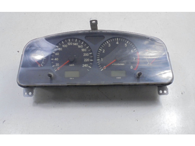 Přístrojová deska Toyota Avensis T220 1999 83800-05230, 83800-05230