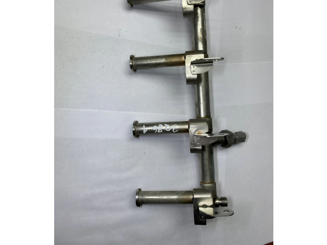 Топливная рампа 31336652, 4D15124   Volvo XC90  