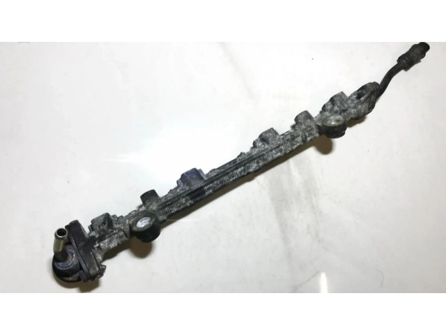 Топливная рампа Mitsubishi Carisma 1.6