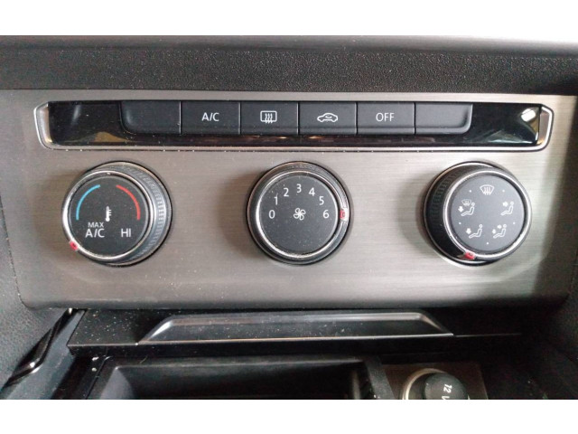 Модуль блока управления кондиционером    Volkswagen Passat Alltrack