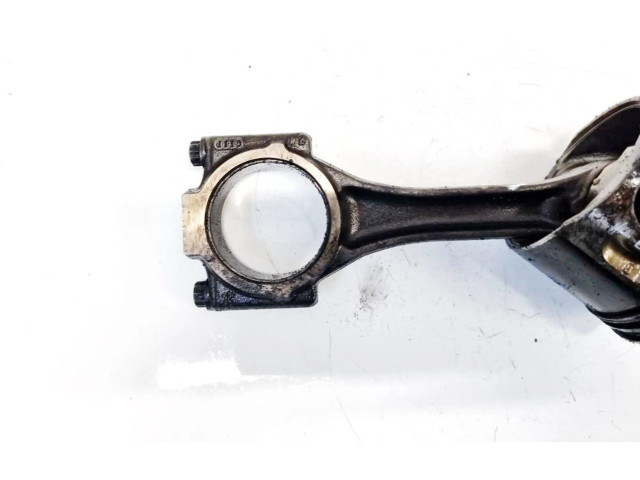  Поршень с шатуном    Skoda Octavia Mk2 (1Z)  