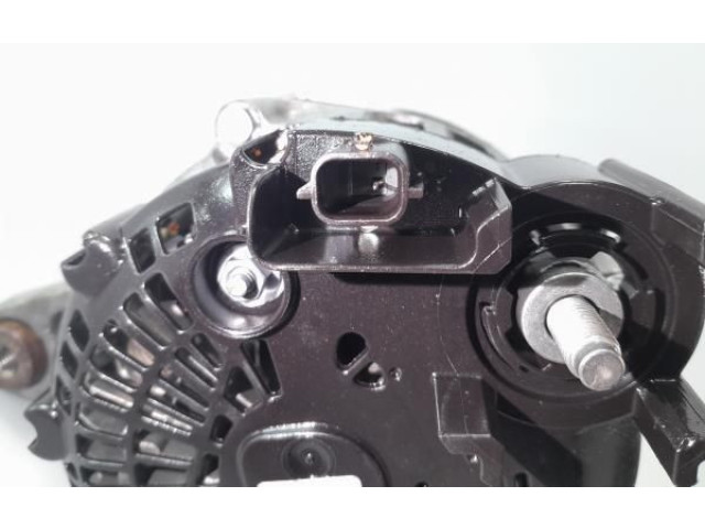 Генератор 231001167R Dacia Sandero