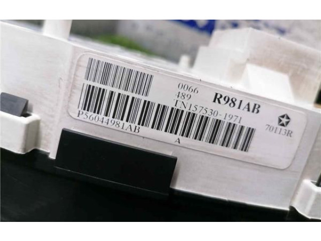 Přístrojová deska Chrysler Voyager 2006 P056044981AB, P056044981AB