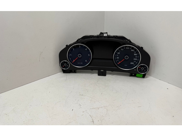 Přístrojová deska Volkswagen Touareg II 2014 7P6920882T