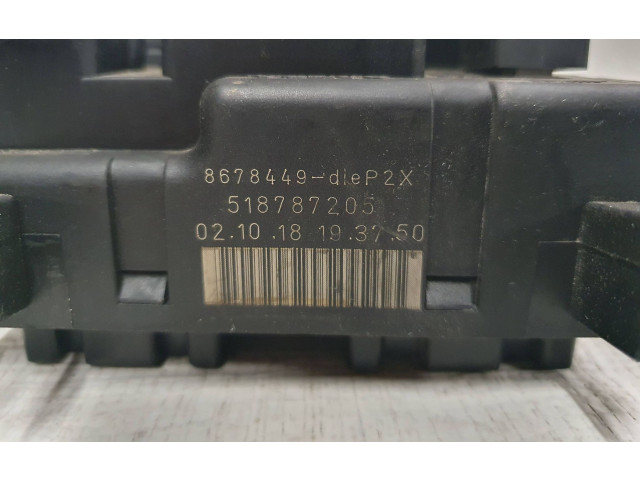 Блок предохранителей 8678449, 518787205   Volvo V70    