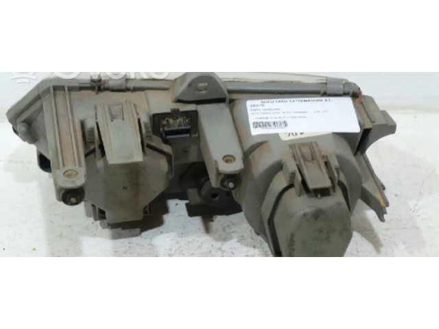 Передняя фара