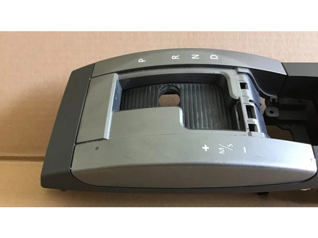 Включатель регулировки высоты / жесткости ходовой части