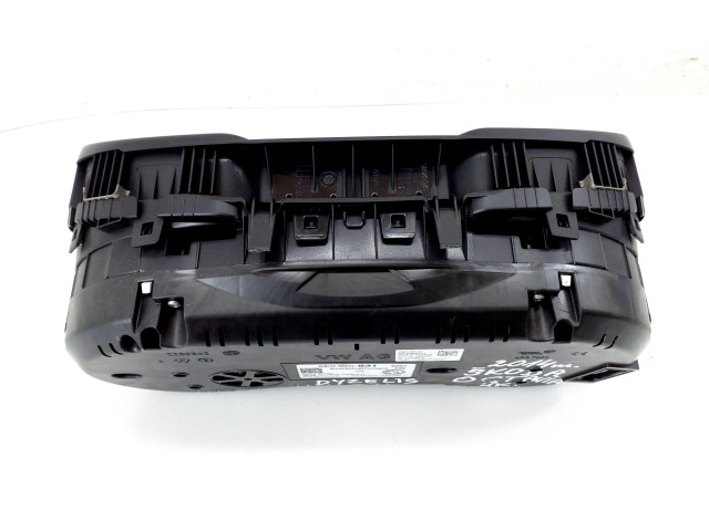 Панель приборов 5E0920931   Skoda Octavia Mk3 (5E)       