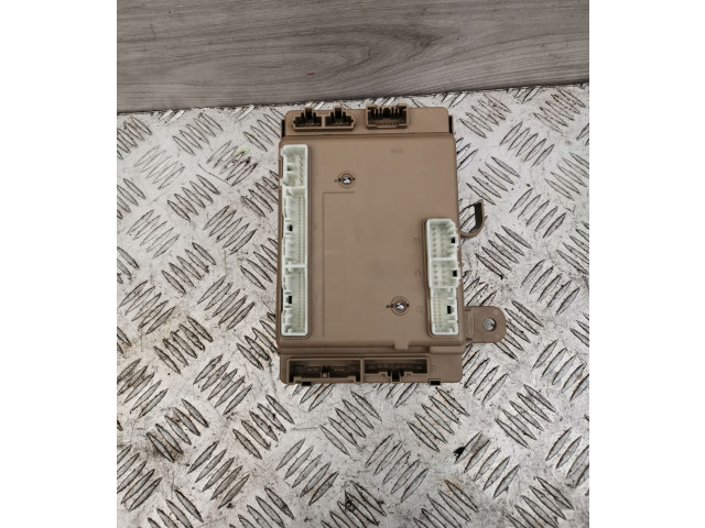 Блок предохранителей FGHJ82201SJ700   Subaru Forester SH    