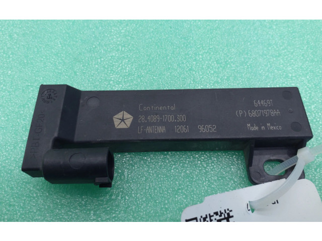 Блок управления без ключа 68071978AA, 68071978 Maserati Levante