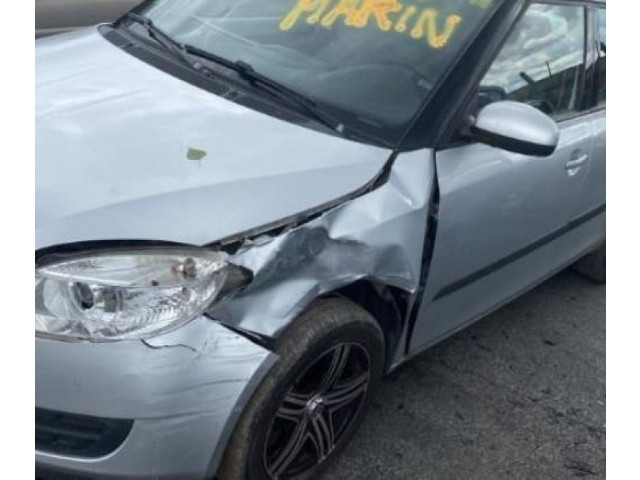 Зеркало электрическое Skoda Fabia Mk2 (5J) 2007 - 2014 года