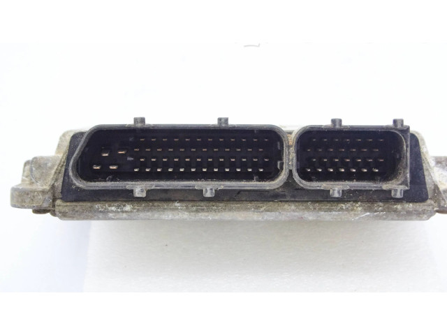 Блок управления двигателя 032906014e, 6160026010   Skoda Octavia Mk1 (1U)