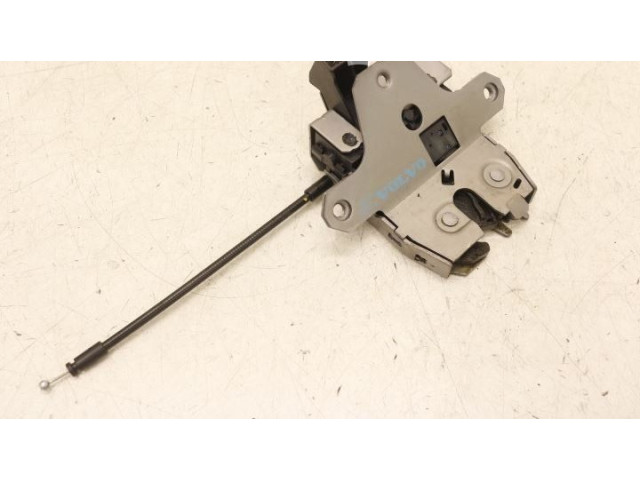 Zámek zadních dveří Volvo XC60 2010