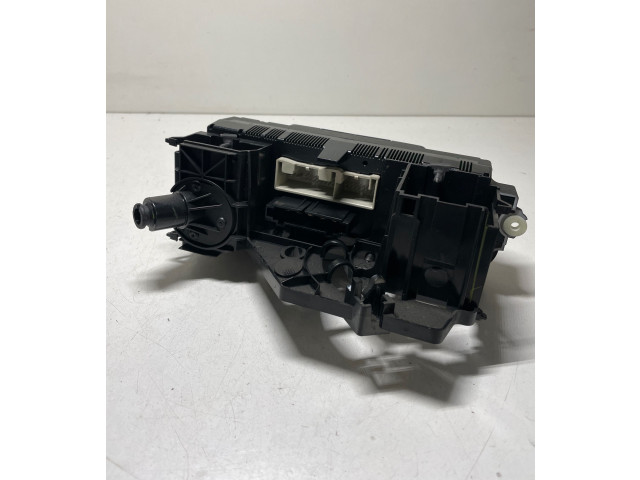 Блок управления климат-контролем Volkswagen Jetta V