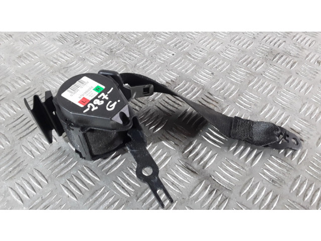 Задний ремень безопасности