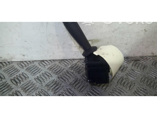 Ручка стеклоочистителей 8201168003 Dacia Sandero