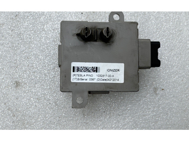 Блок управления 103281700A, 04212014 Tesla Model S