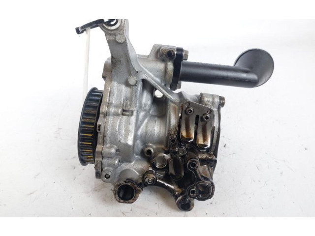 Масляный насос  DFF 04L145208T  Skoda Octavia Mk3 (5E) 