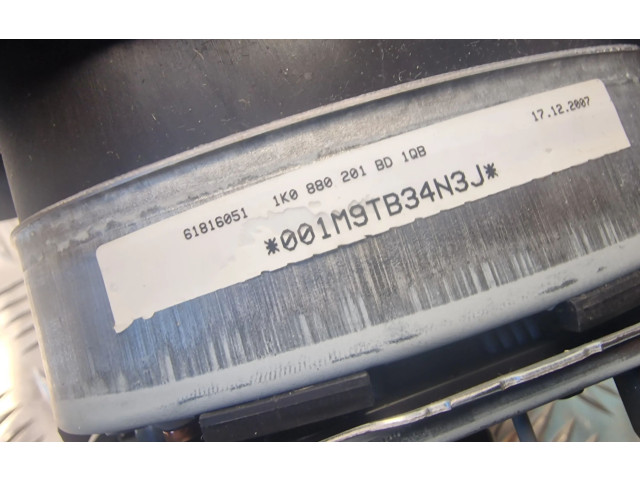 Подушка безопасности водителя 1K0880201BD Volkswagen Jetta V
