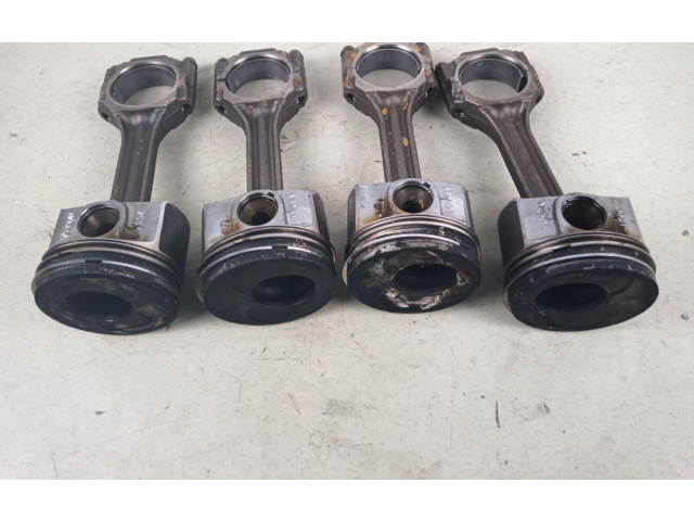 Píst    Seat Inca (6k)     