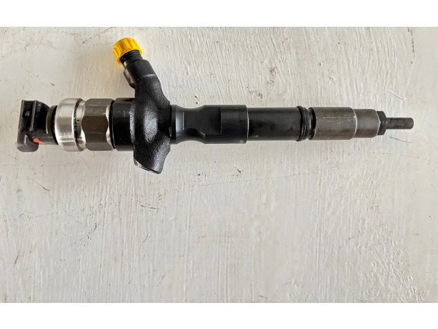 Vstřikovač 2367030280, 2367039186 Toyota Land Cruiser (J120) 1KDFTV
