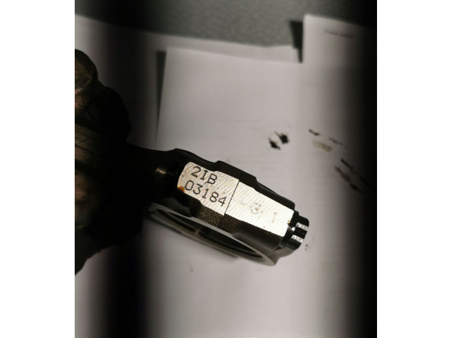 Píst Toyota Avensis T270