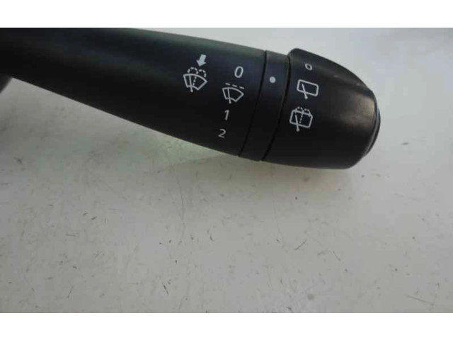 Ручка стеклоочистителей 681722712R   Dacia Duster