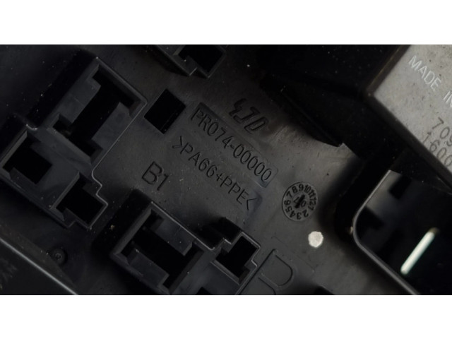 Блок предохранителей  PR07400000   Peugeot 5008    