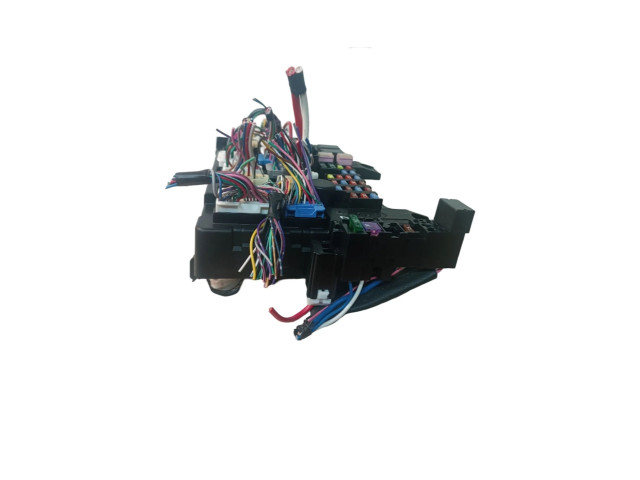 Блок предохранителей 8637A865 Mitsubishi Outlander