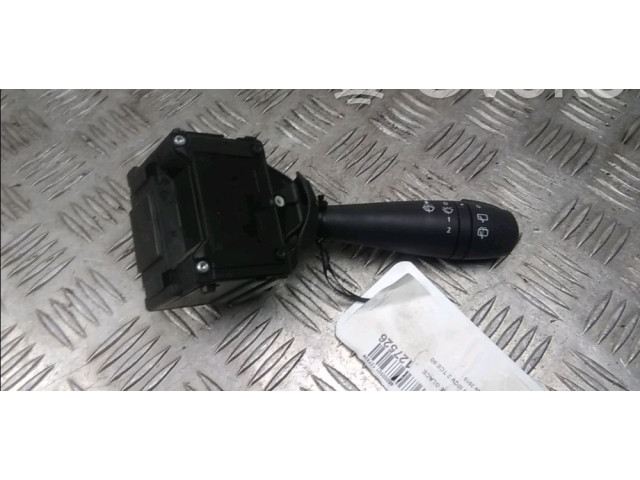 Ручка стеклоочистителей 8201168008   Dacia Logan II