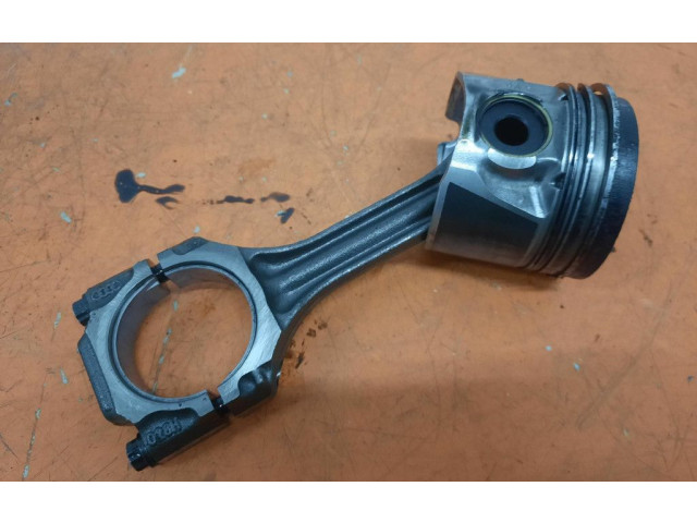 Píst 028H, 028H Volkswagen PASSAT B5.5