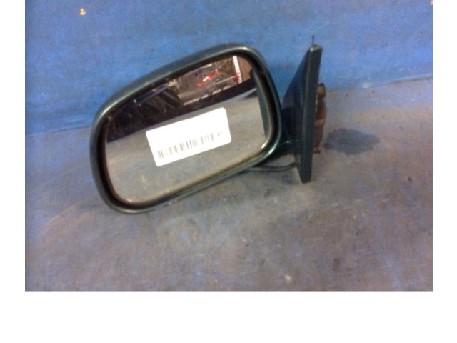 Zpětné zrcátko Daihatsu Feroza 2001