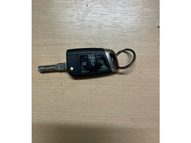 Ось рулевого колеса 5Q2419502R, 13120302476A Volkswagen Golf VII