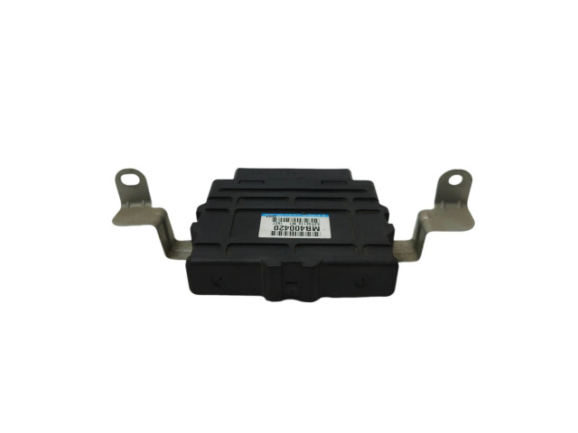 Блок управления АБС MR400420, X2T34172   Mitsubishi Pajero