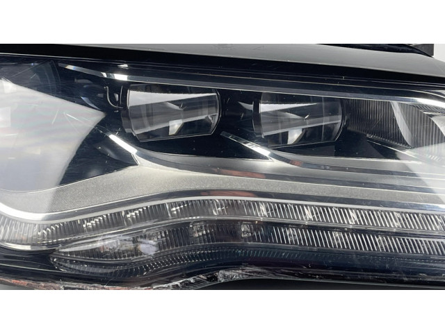 Передняя фара