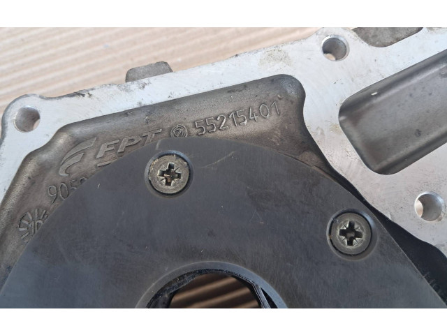 Čerpadlo oleje 55215401 Opel Zafira B
