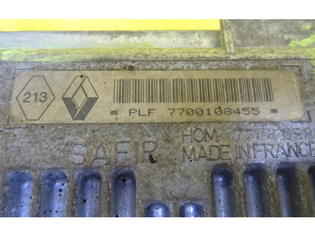 Блок управления двигателя 7700108455   Renault Clio I