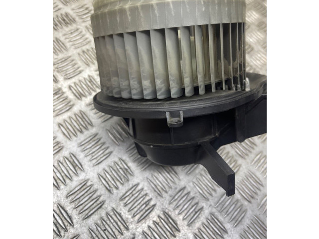 Вентилятор печки    LHD28417, LHD86577   Volvo S60