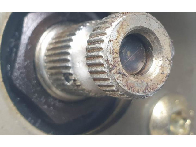 Рулевая рейка 7700437049 Renault Clio II 2001 - 2005 года