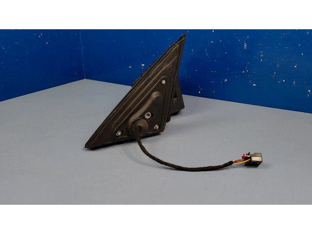 Зеркало электрическое правое Skoda Scala