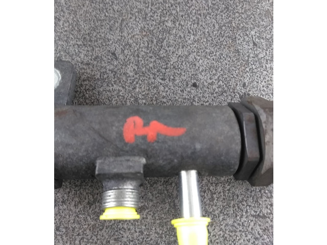 Vstřikovací lišta 15730M86J00 Suzuki Splash D13A