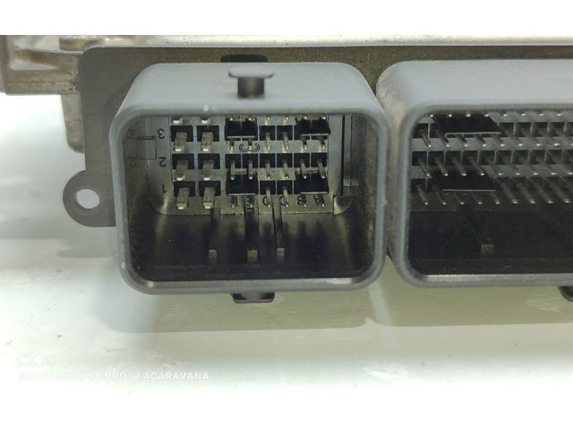 Блок управления двигателя 237106319R Dacia Lodgy