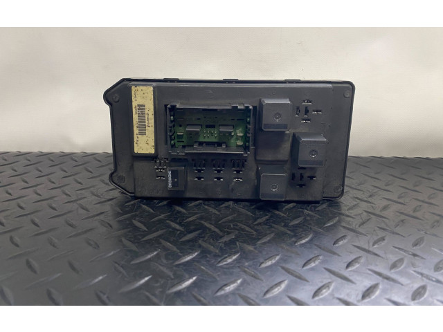 Блок предохранителей 56049915AA Jeep Commander