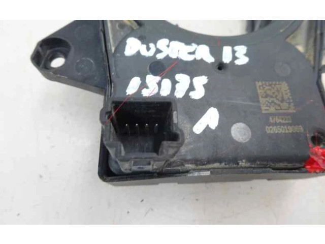 Подушка безопасности водителя 479457095R--A Dacia Duster