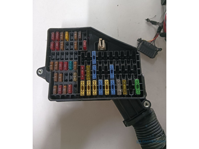 Блок предохранителей Skoda Fabia Mk1 (6Y)