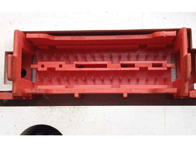 Панель приборов 2.CONECTORES, JAEGER   Renault Trafic I       